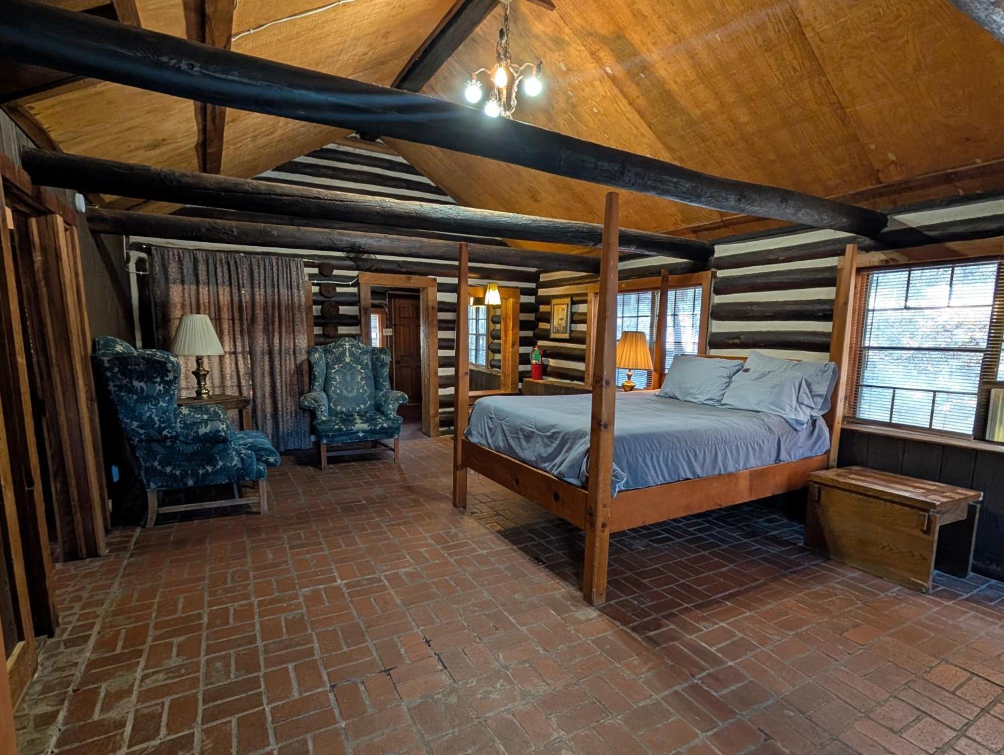 Cedarvale Cabins Turner Falls Davis Phòng bức ảnh